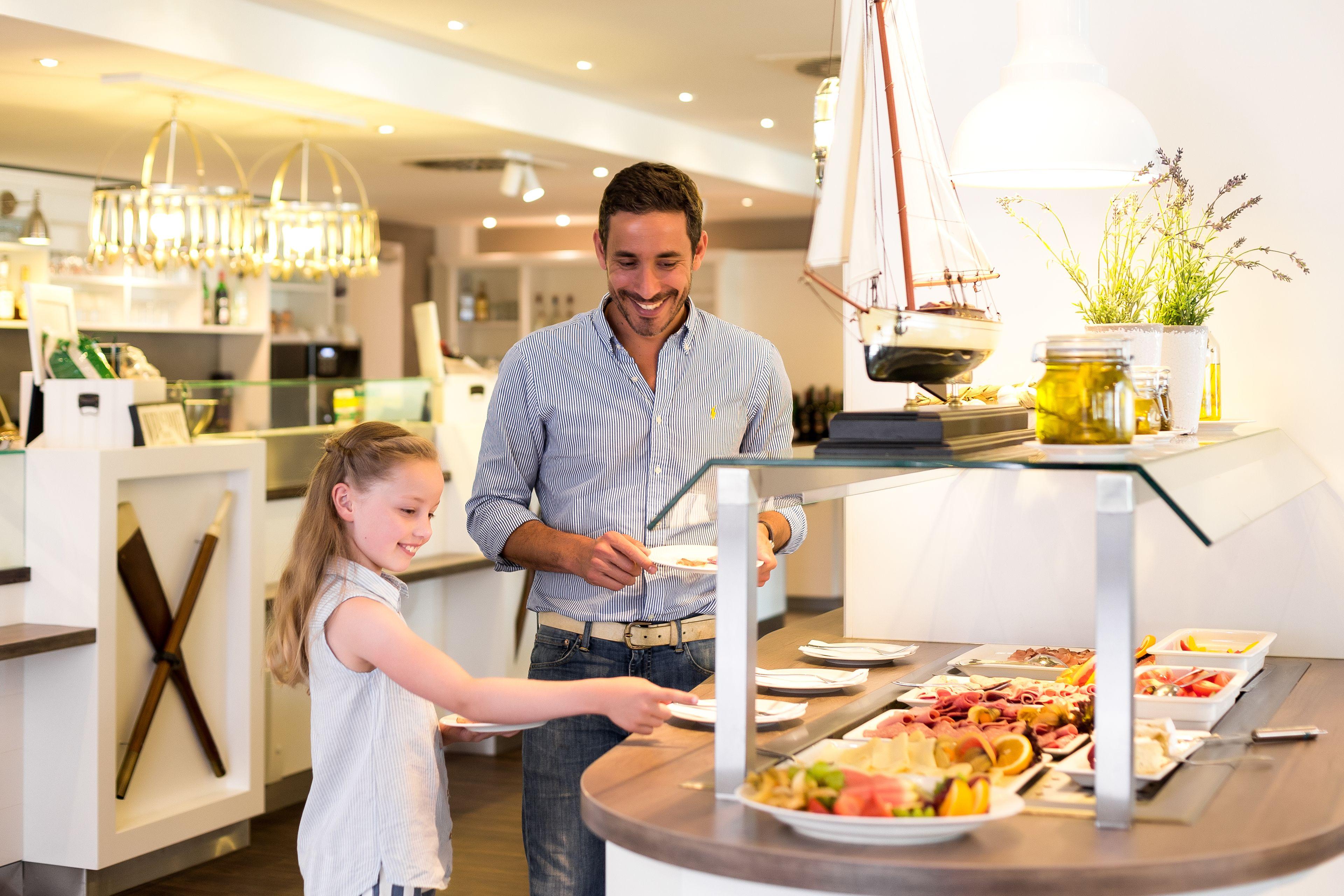 Hotel Markgrafenheide 3*